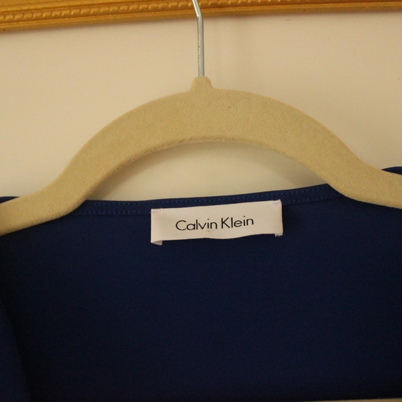 Calvin Klein Cowl Neck Sleeveless Top - Picture 5 of 6